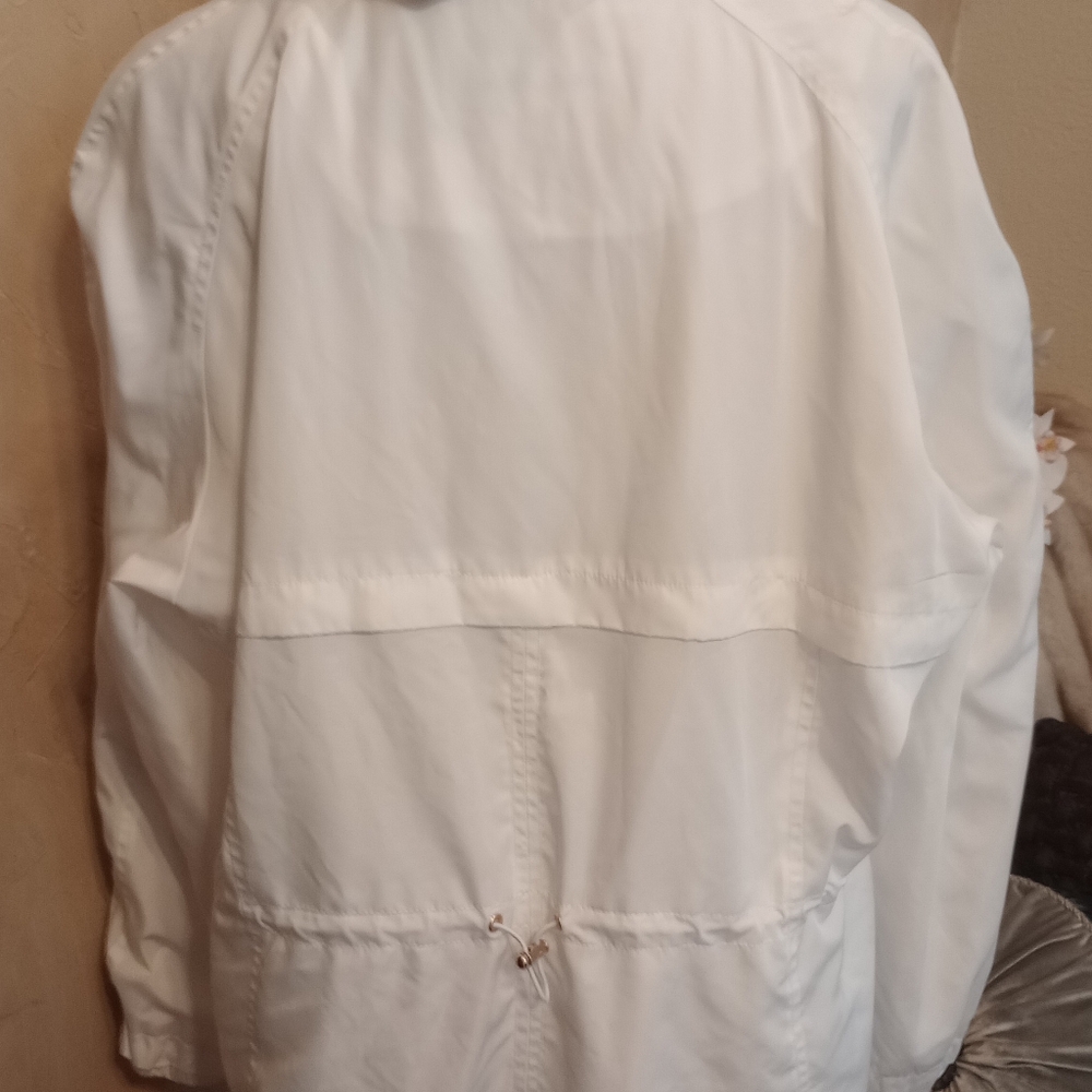 Calvin Klein 1X Lightweight Hooded Raincoat / Windbreaker White W/ Gold Accents - Picture 5 of 7